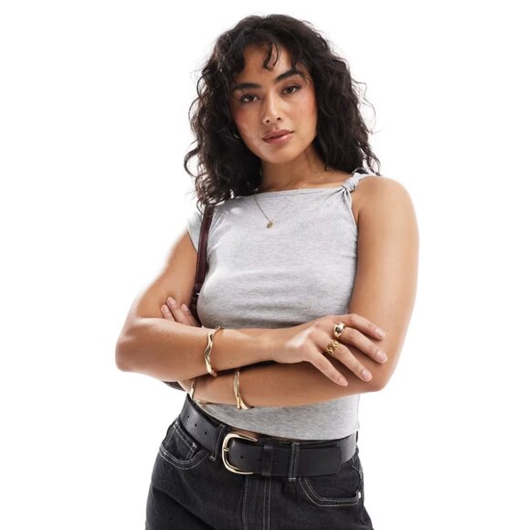 NWOT Cotton On Marlow Twist Shoulder Top Gray Asymmetric Neck Women’s Size L - Picture 8 of 9